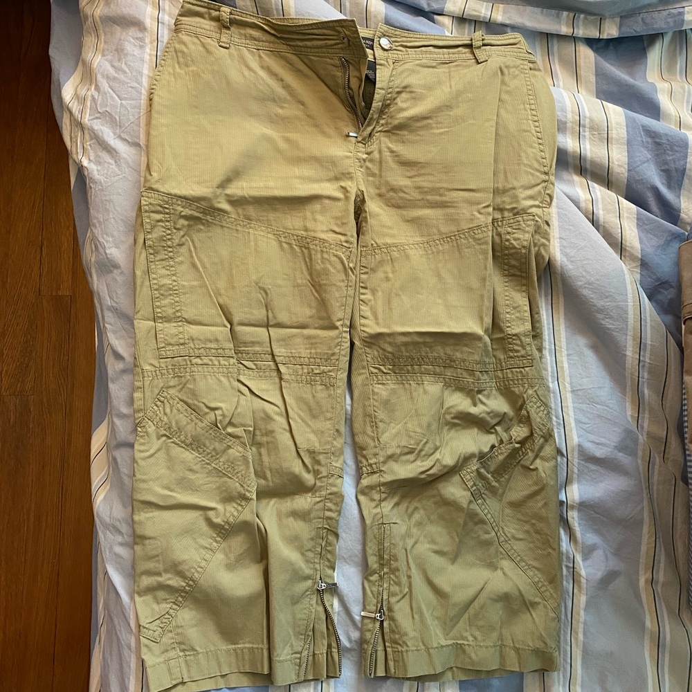 Banana Republic cargo crop pants, olive green